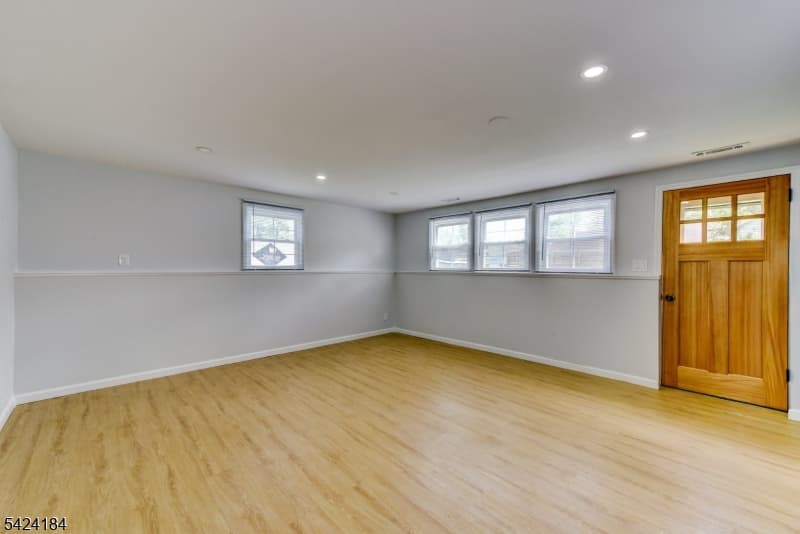 305 Buttfield Dr, Plainfield City, Union photo 17