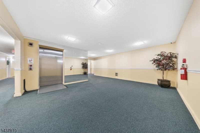 1190 W St Georges Ave, Linden City, Union photo 20