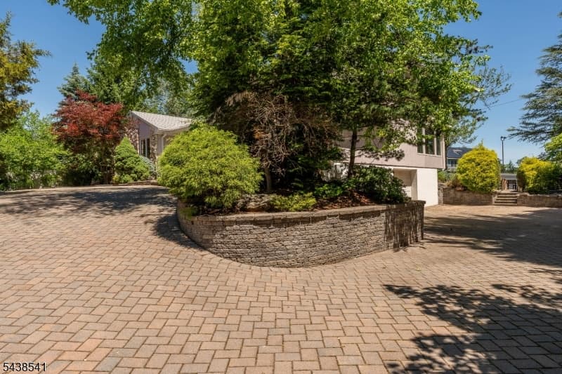 486 Summit Rd, Mountainside Boro, Union photo 43