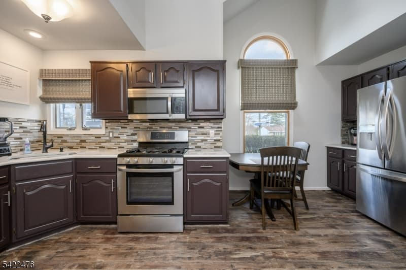 675 Raritan Rd, Clark Twp., Union photo 4