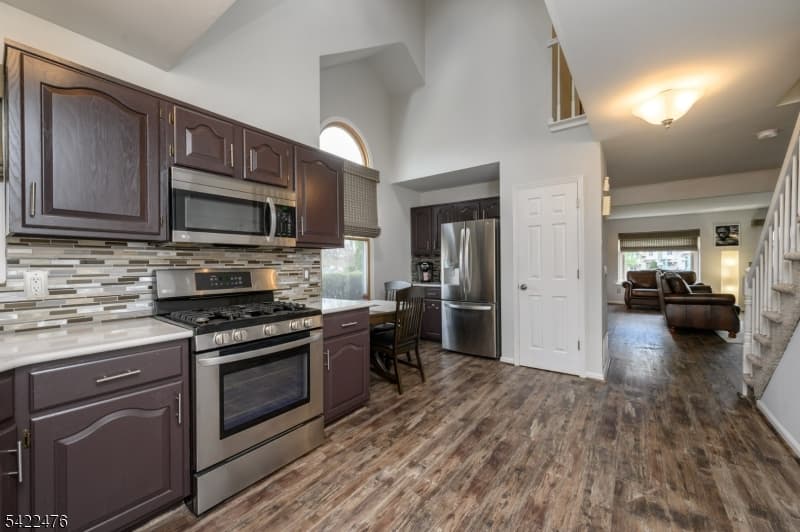 675 Raritan Rd, Clark Twp., Union photo 6