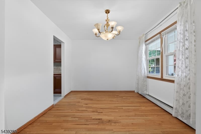 348 W Emerson Ave, Rahway City, Union photo 11
