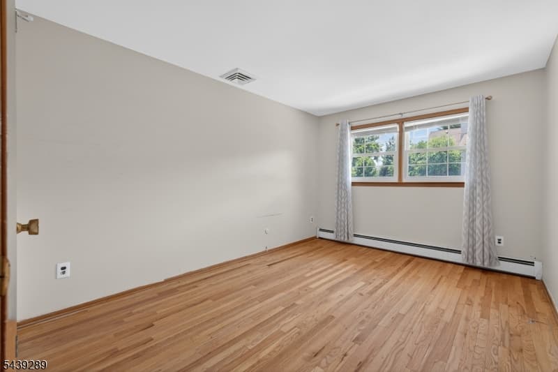 348 W Emerson Ave, Rahway City, Union photo 19