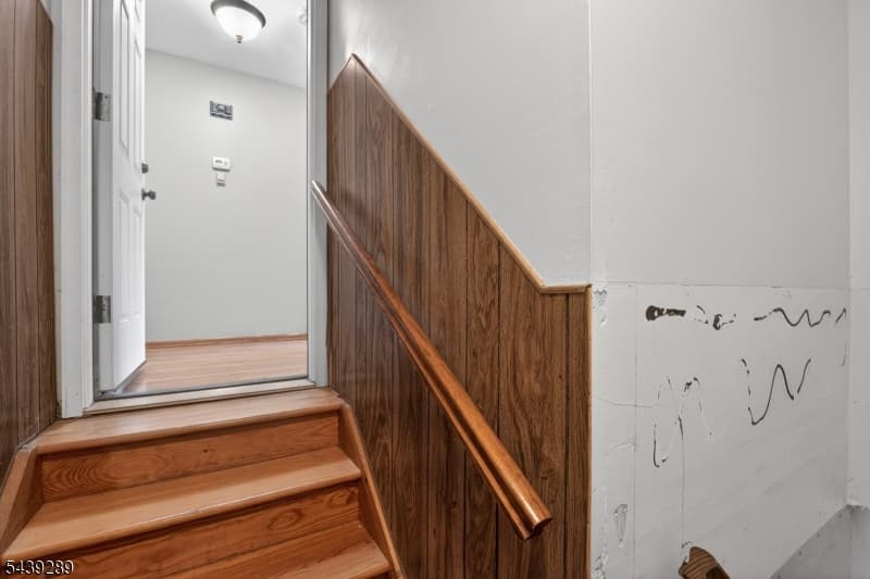 348 W Emerson Ave, Rahway City, Union photo 24