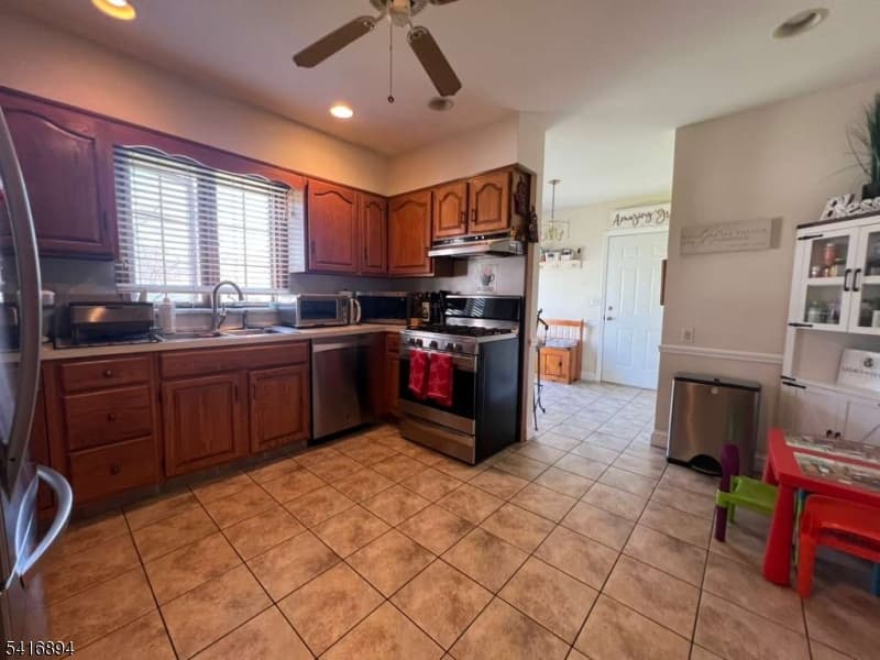 321 Tucker Ave, Union Twp., Union photo 15