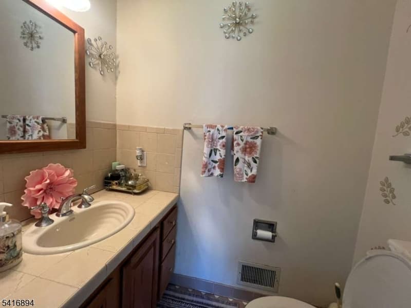 321 Tucker Ave, Union Twp., Union photo 18