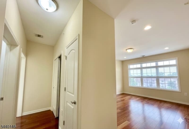 102 E Elizabeth Ave, Linden City, Union photo 4