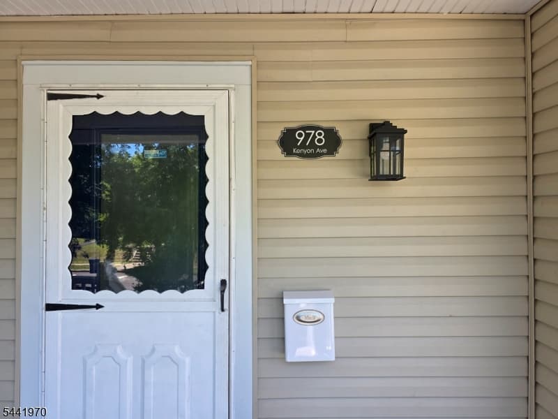 978 Kenyon Ave, Plainfield City, Union photo 2