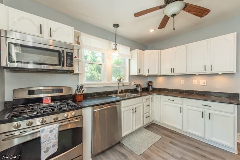 975 Maurice Ave, Rahway City, Union photo 10