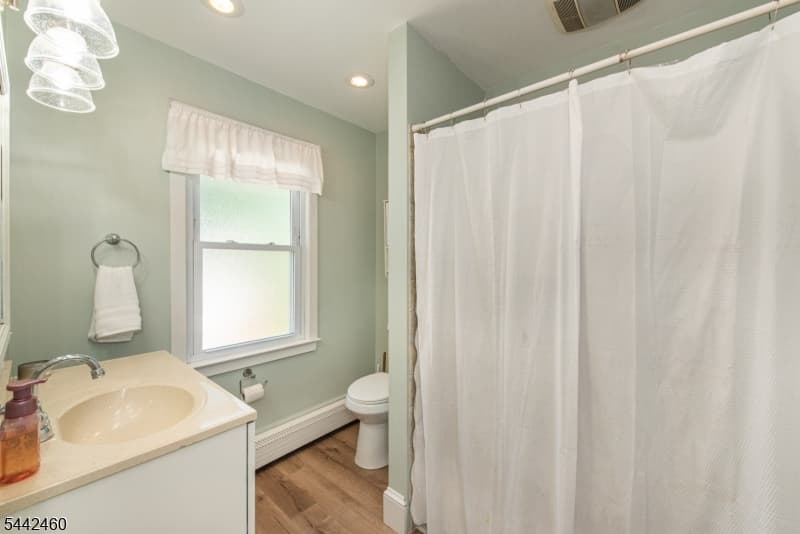 975 Maurice Ave, Rahway City, Union photo 15