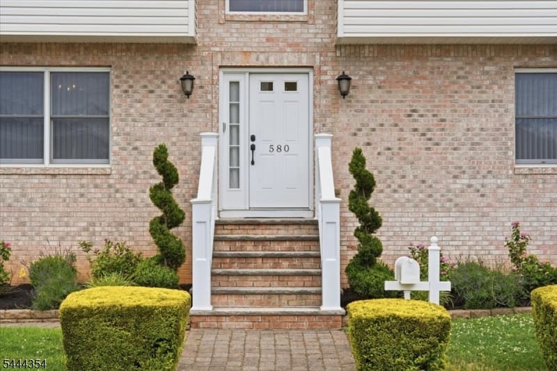 580 Center St, Kenilworth Boro, Union photo 4