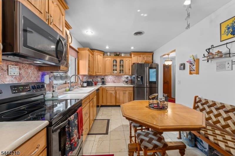 606 Knopf St, Linden City, Union photo 6