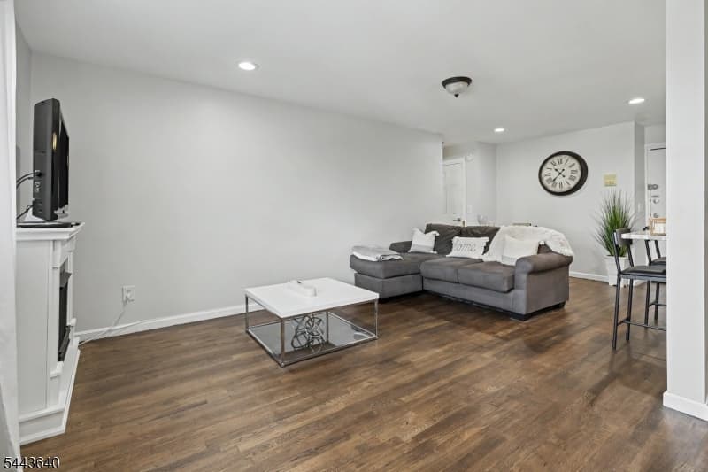 300 W Munsell Ave Cc5, Linden City, Union photo 3