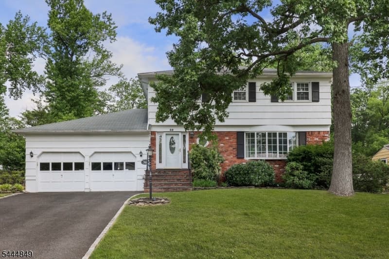 39 Saint Germain Dr, Clark Twp., Union photo 3