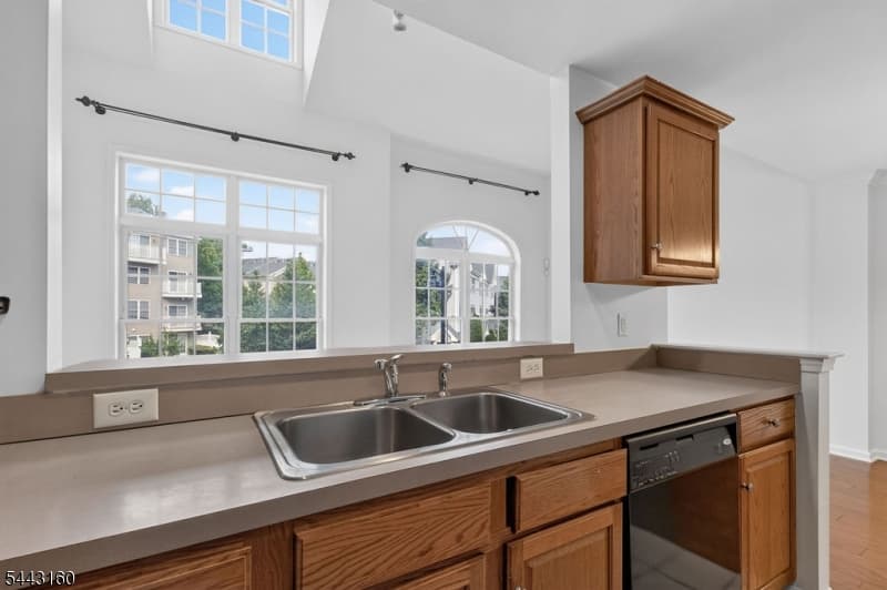 506 Donato Cir, Scotch Plains Twp., Union photo 6