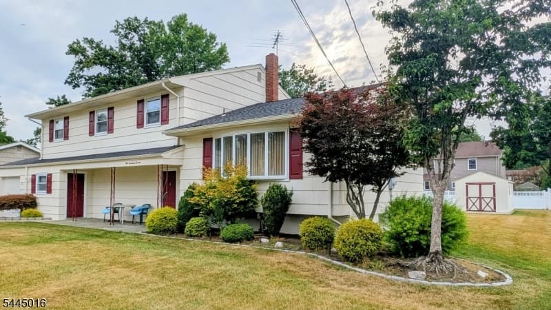 116 Stonehenge Ter, Clark Twp., Union