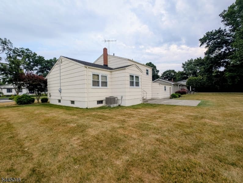 116 Stonehenge Ter, Clark Twp., Union photo 26
