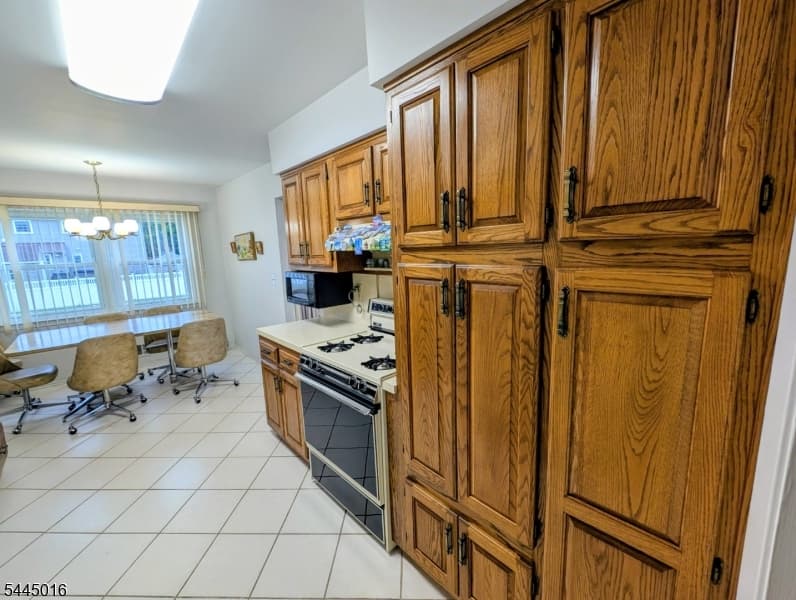 116 Stonehenge Ter, Clark Twp., Union photo 9