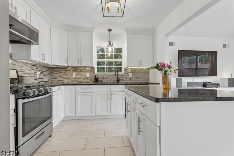 2402 Hamlette Pl, Scotch Plains Twp., Union photo 12