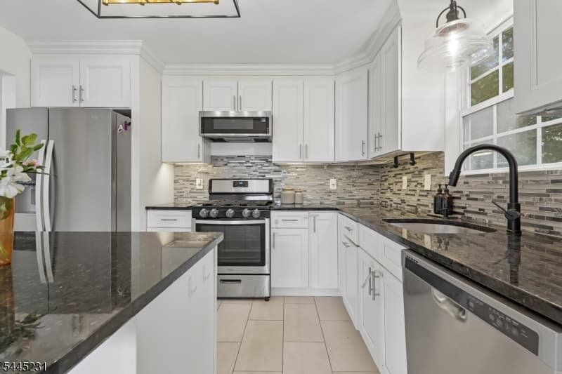 2402 Hamlette Pl, Scotch Plains Twp., Union photo 13