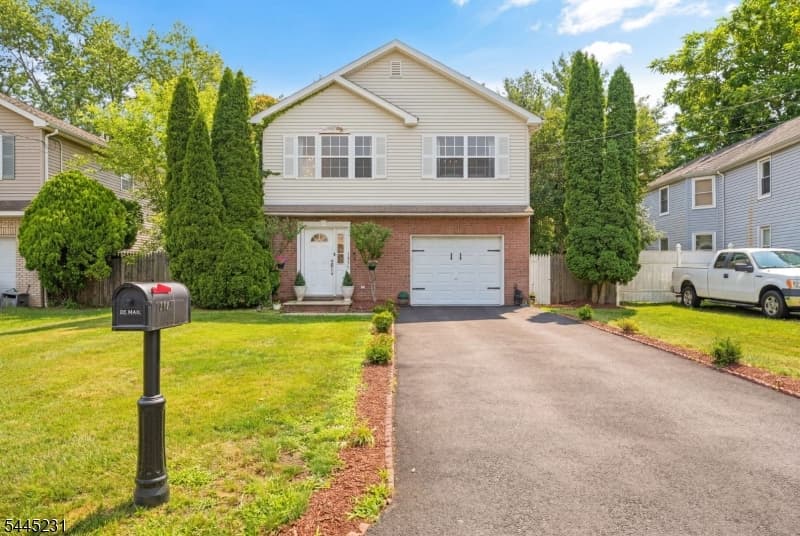 2402 Hamlette Pl, Scotch Plains Twp., Union photo 2
