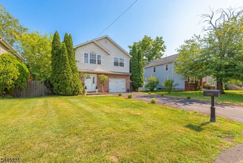 2402 Hamlette Pl, Scotch Plains Twp., Union photo 3