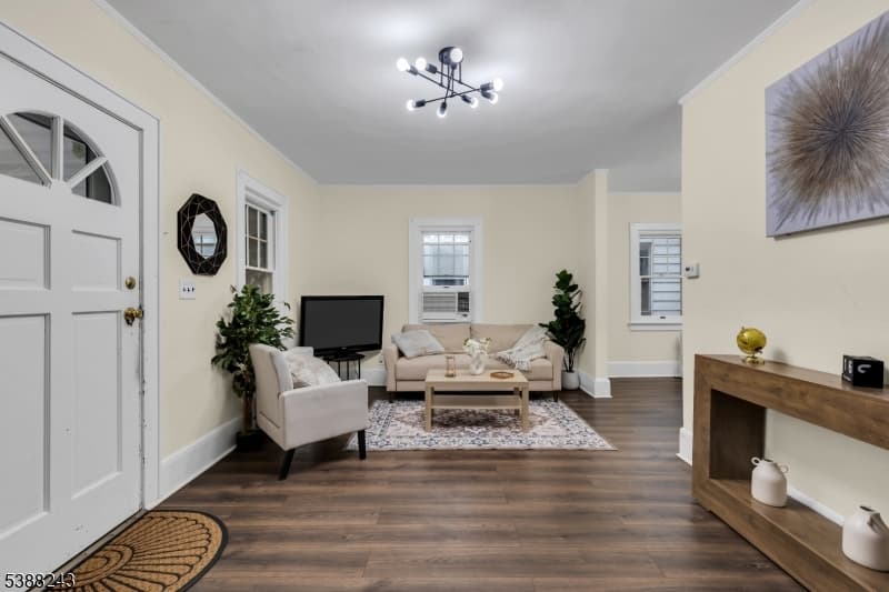 906 Dewitt St, Linden City, Union photo 2