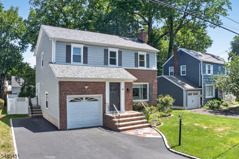 28 Kew Dr, Springfield Twp., Union