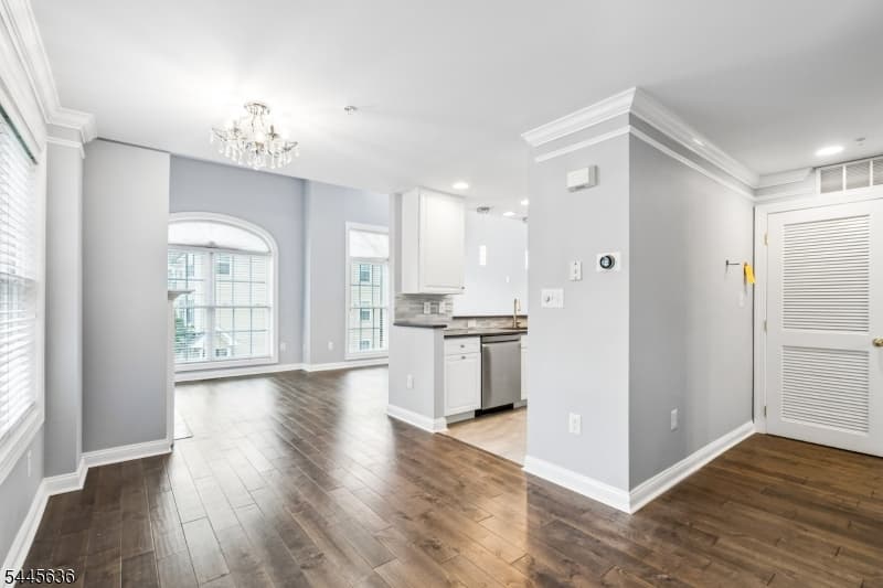 811 Donato Cir, Scotch Plains Twp., Union