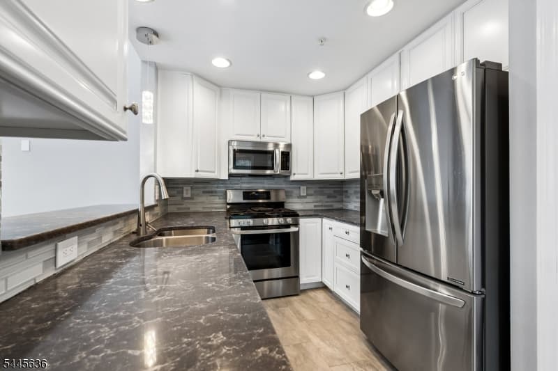 811 Donato Cir, Scotch Plains Twp., Union photo 10