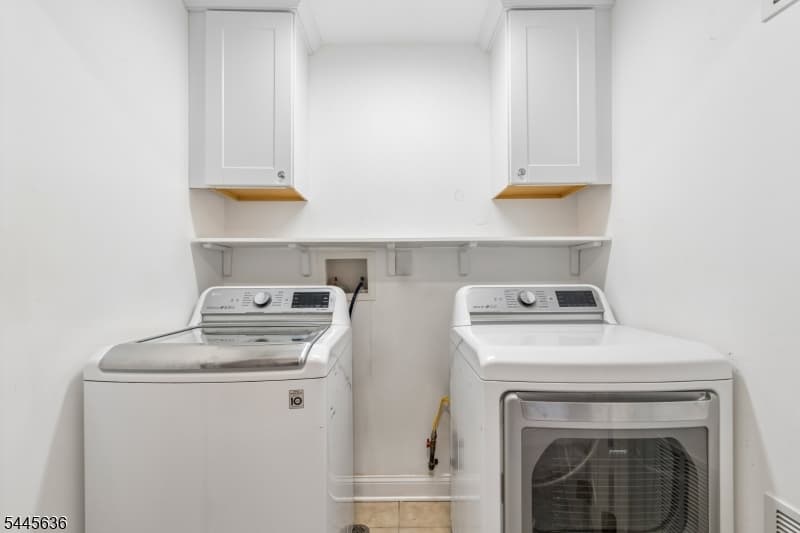 811 Donato Cir, Scotch Plains Twp., Union photo 19