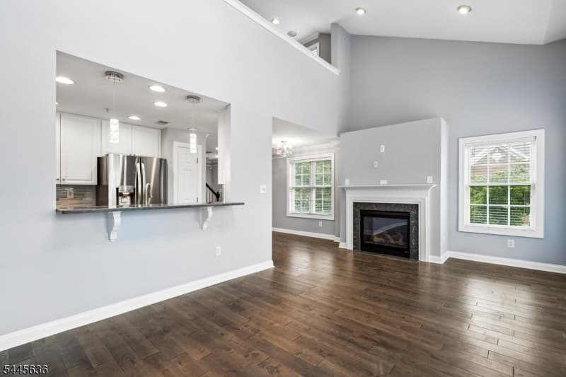 811 Donato Cir, Scotch Plains Twp., Union photo 4