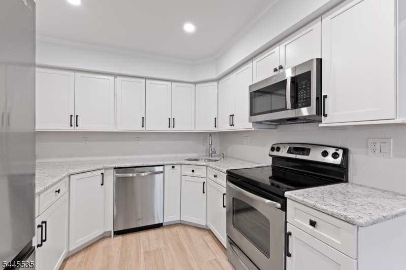 40 Wareham Ct, Scotch Plains Twp., Union photo 2