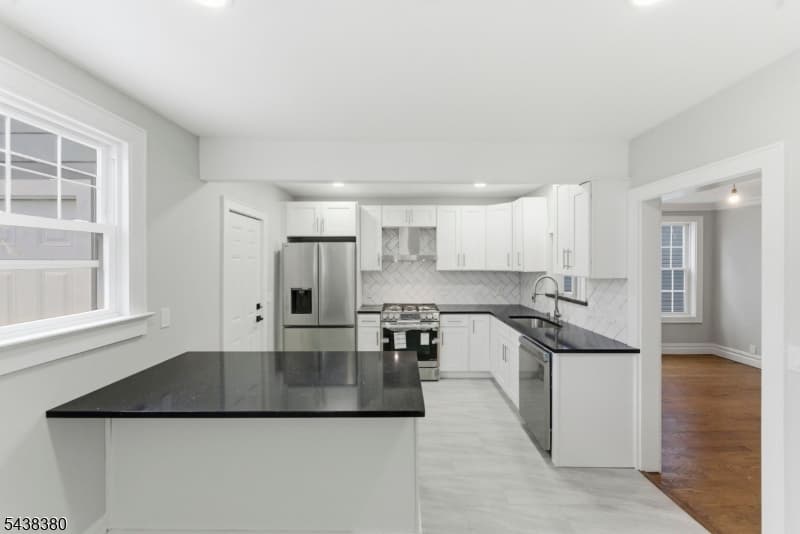 579 Newark Ave, Kenilworth Boro, Union photo 15
