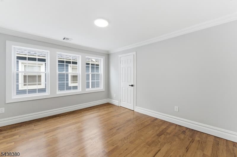 579 Newark Ave, Kenilworth Boro, Union photo 25