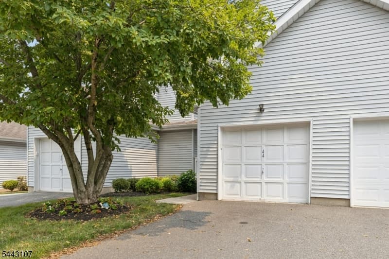 44 Lancelot Drive, Berkeley Heights Twp., Union photo 3