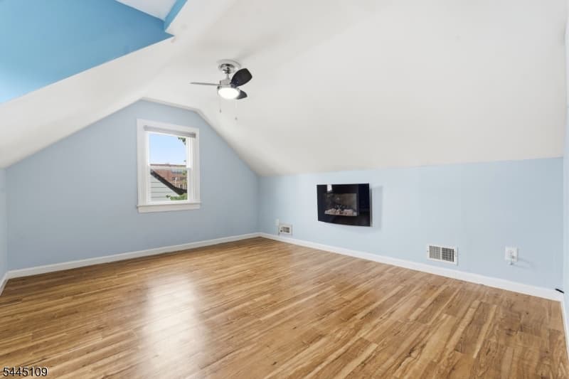 1815 N Stiles St, Linden City, Union photo 25
