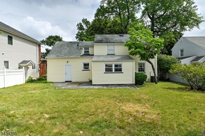 328 Plymouth Rd, Union Twp., Union photo 32
