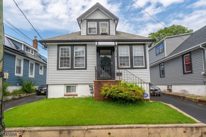 315 Florence Ave, Hillside Twp., Union
