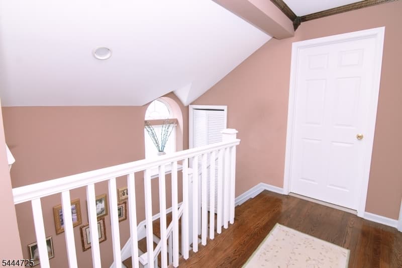 6 Whispering Way W, Berkeley Heights Twp., Union photo 26