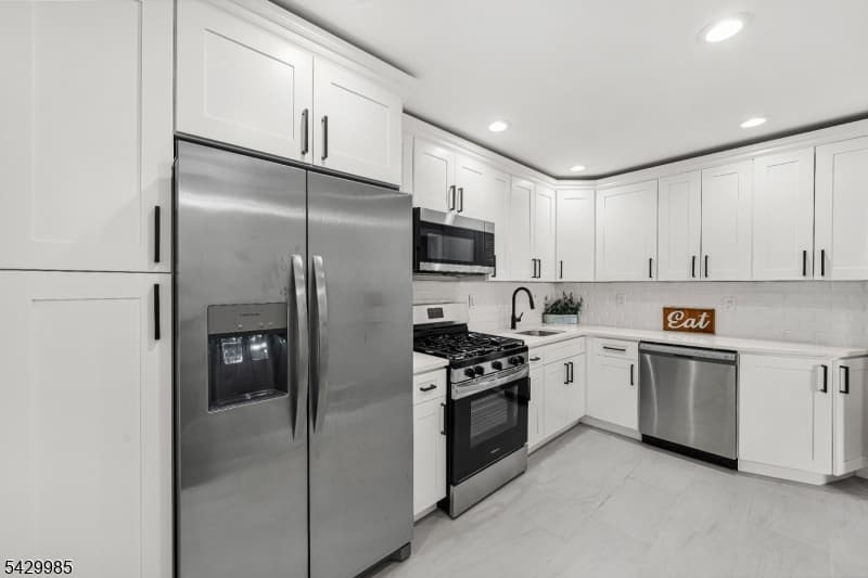 429 Wheatsheaf Rd, Roselle Boro, Union photo 10