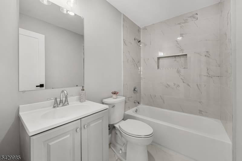 429 Wheatsheaf Rd, Roselle Boro, Union photo 20