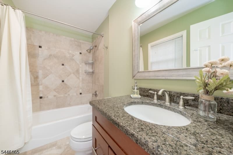 22 Bromley Ct, New Providence Boro, Union photo 25