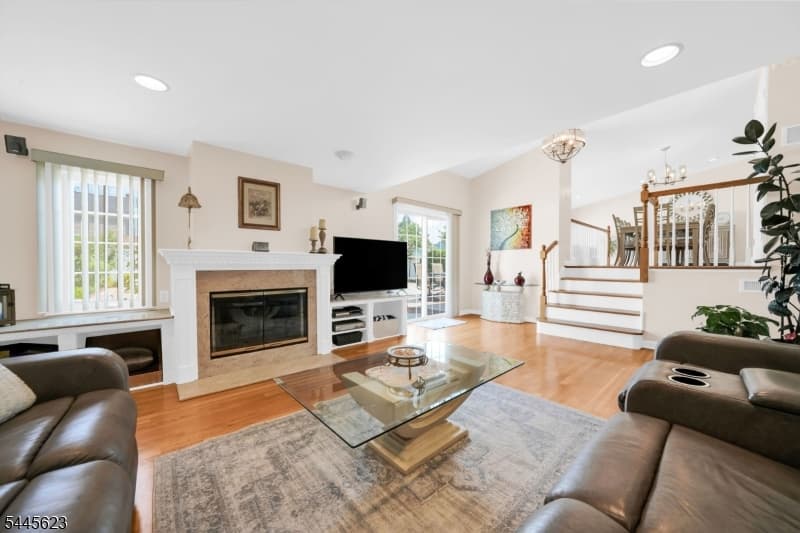 729 Colonial Arms Rd, Union Twp., Union photo 11