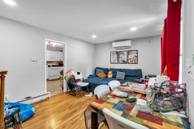 208 E Price St, Linden City, Union photo 2