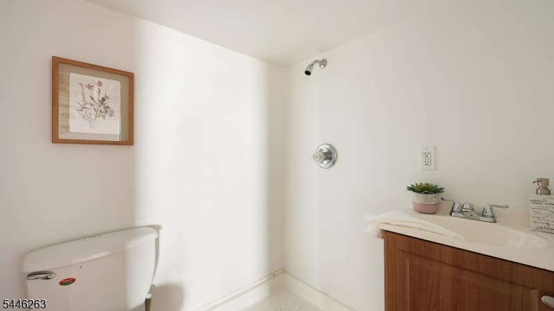 61 W Clay Ave, Roselle Park Boro, Union photo 27