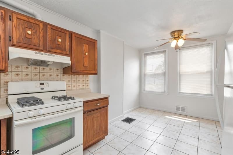 1051 S Elmora Ave, Elizabeth City, Union photo 11
