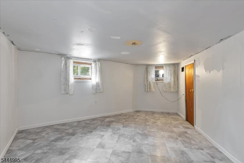 1051 S Elmora Ave, Elizabeth City, Union photo 20