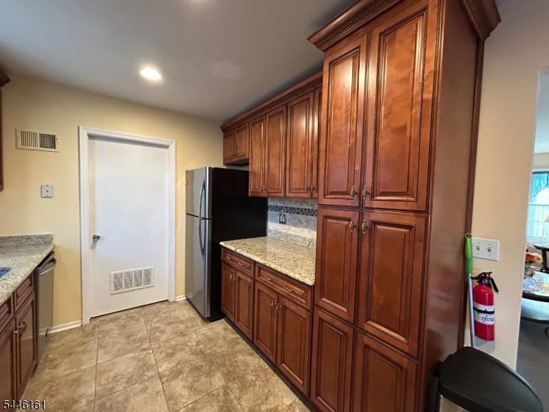 71 Dukes Rd, Rahway City, Union photo 3