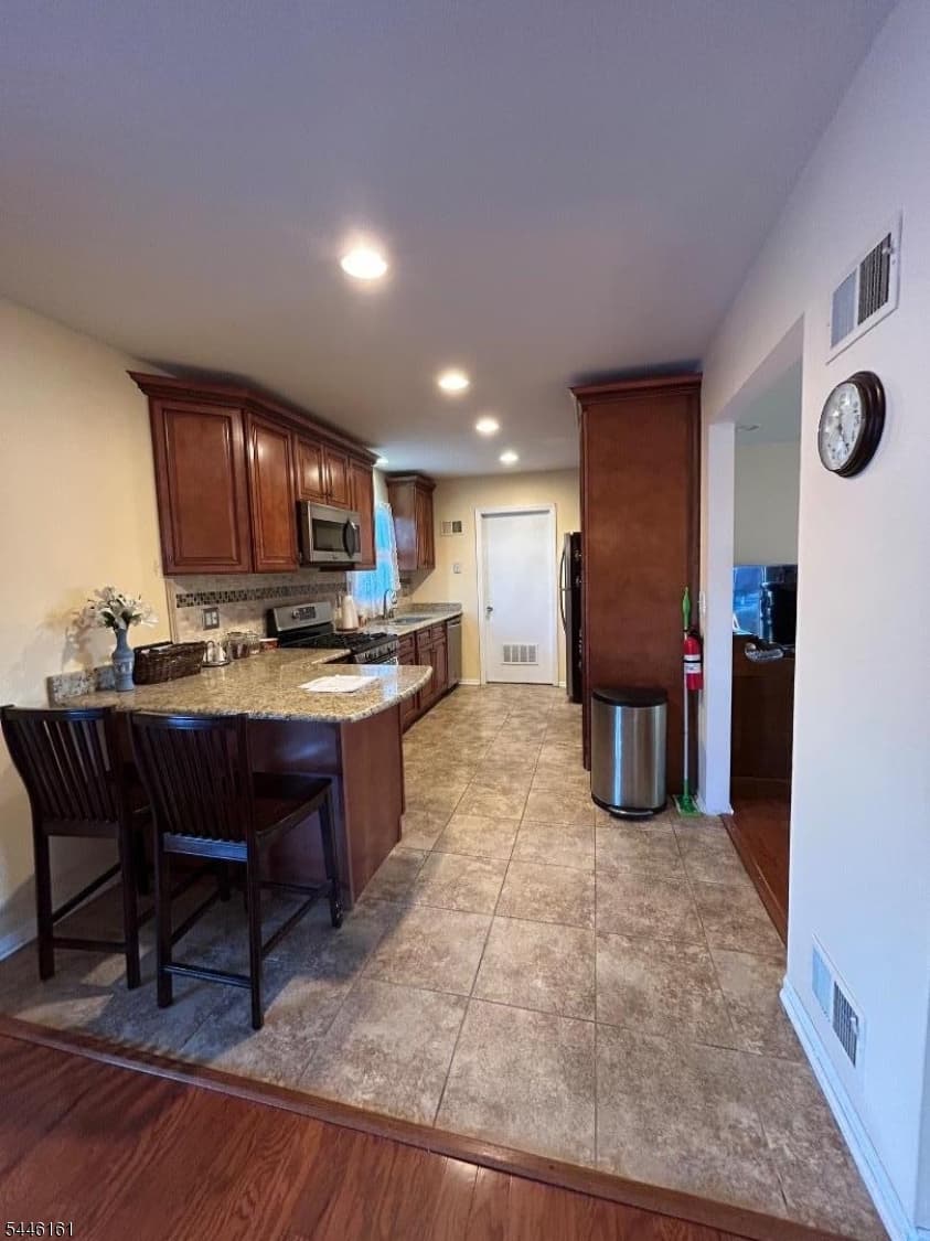 71 Dukes Rd, Rahway City, Union photo 4